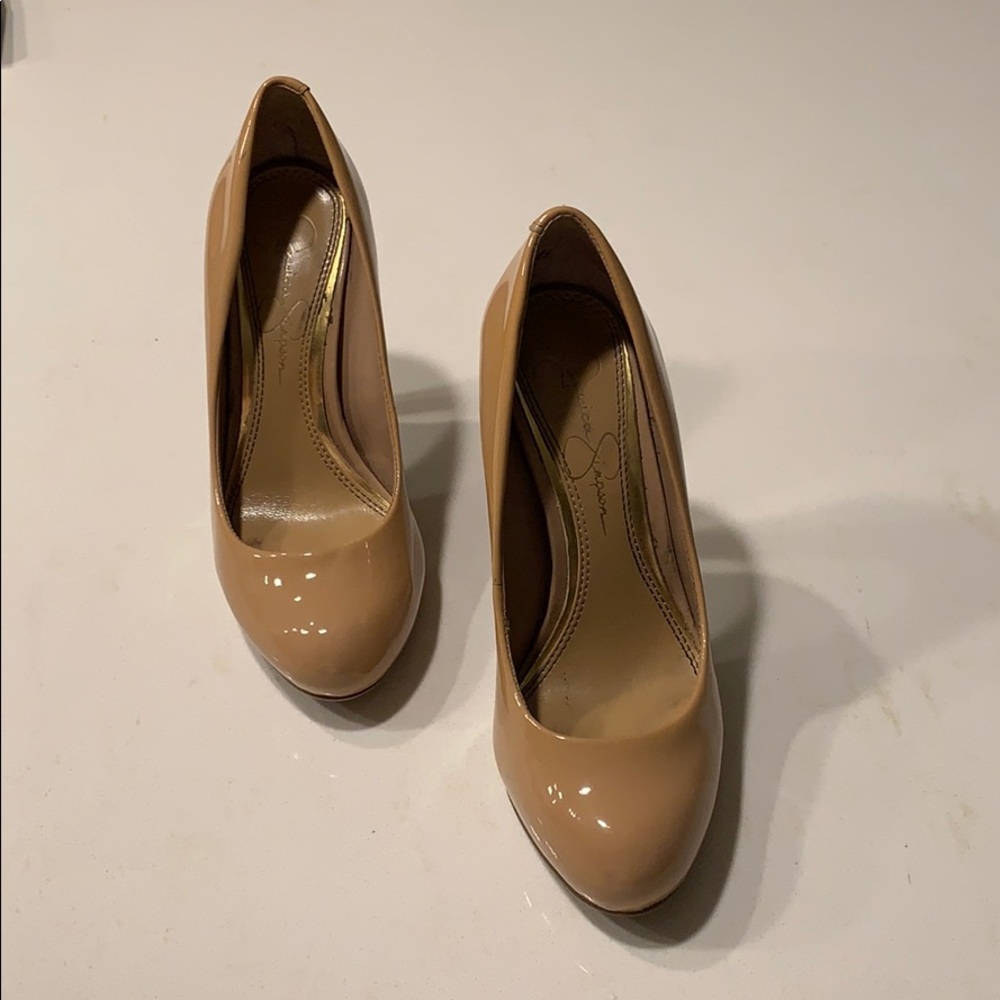 Jessica Simpson nude patent leather heels